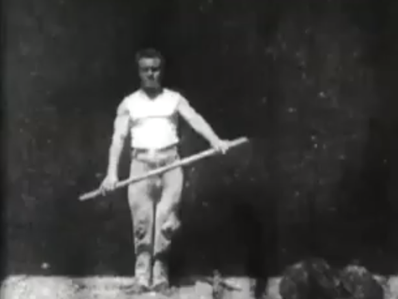 Foto 1 de Athlete with Wand