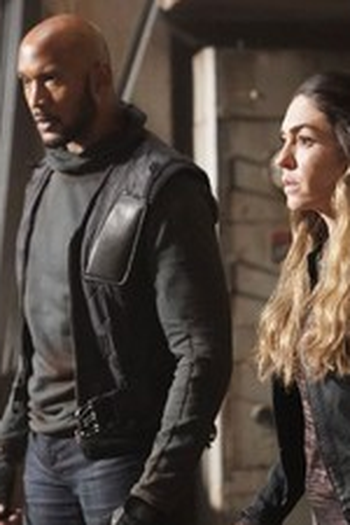 Poster de Episódio Together or Not at All (2018)