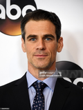 Eddie Cahill