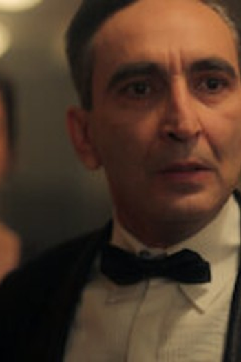 Poster de Episódio 8. Bölüm (2022)