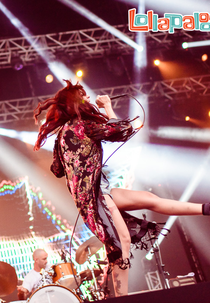 Pitty - Live At Lollapalooza Brasil (2015)   (Pitty - Live At Lollapalooza Brasil (2015)  )