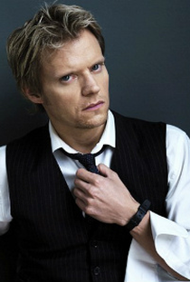 Marc Warren - Poster / Capa / Cartaz - Oficial 1