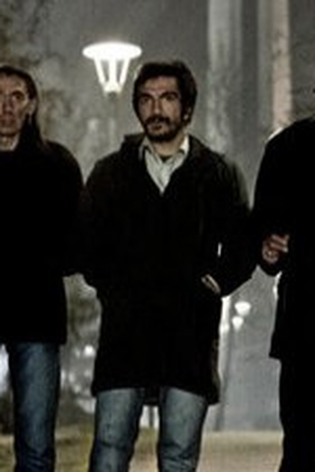 Poster de Episódio Diken Üstünde (2011)