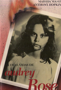 As Duas Vidas de Audrey Rose - Poster / Capa / Cartaz - Oficial 7