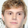 Evan Peters - Foto 6