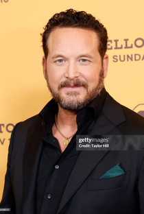 Cole Hauser - Poster / Capa / Cartaz - Oficial 1