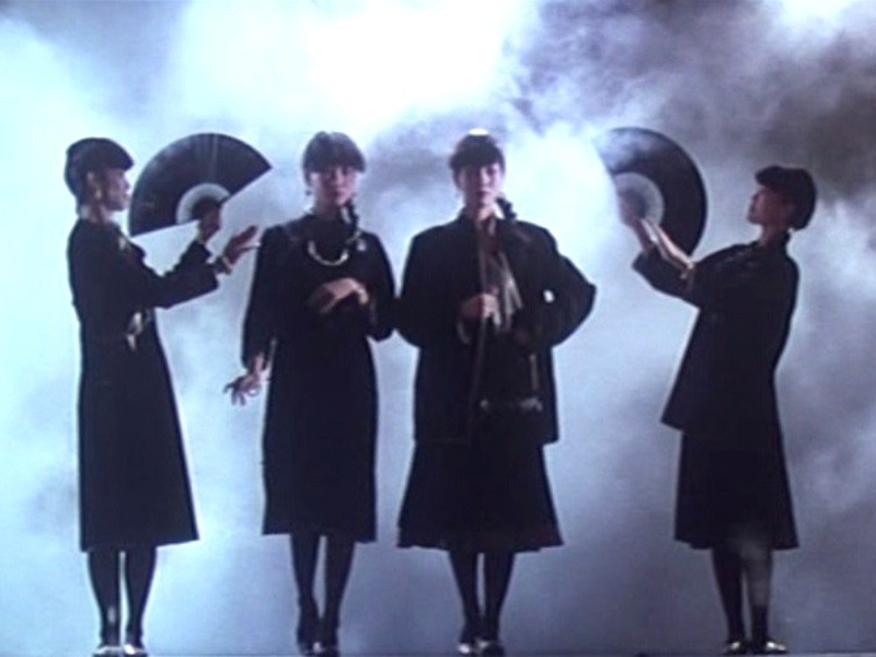 Foto 5 de Life After Life