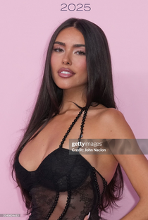 Madison Beer - Poster 1