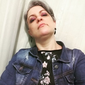 Foto de perfil de Cláudia