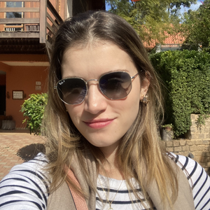 Foto de perfil de Flávia Torres Coutinho