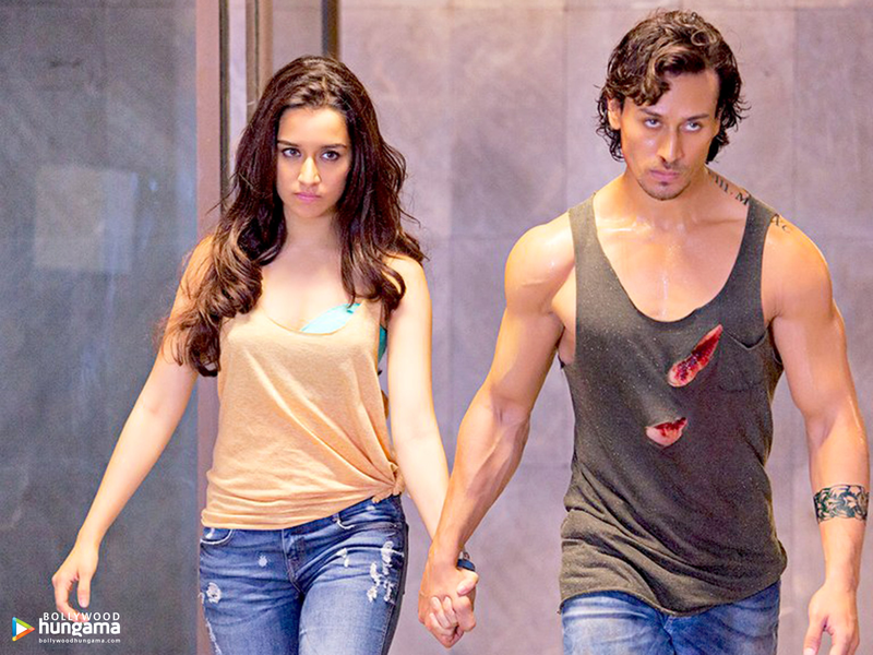 Foto 35 de ‎Baaghi‬