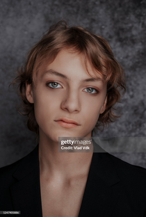 Eden Dambrine - Poster 1