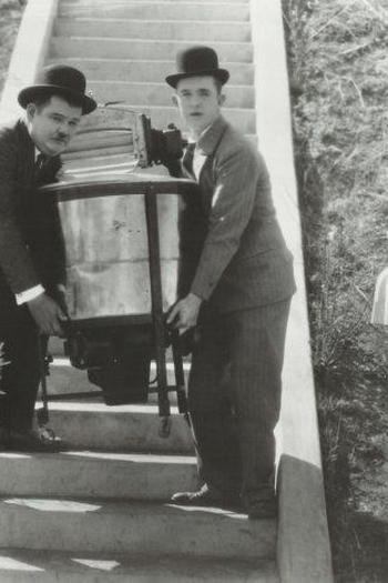  de Curta Hats Off (1927)