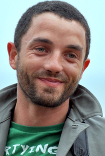 Guillaume Gouix - Poster 1