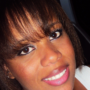 Foto de perfil de Cinthia Lourenço