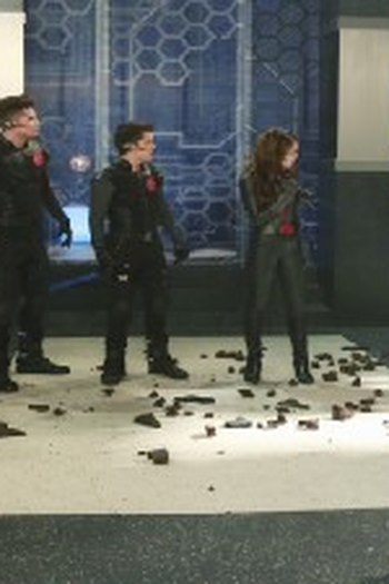 Poster de Episódio Under Siege (2015)