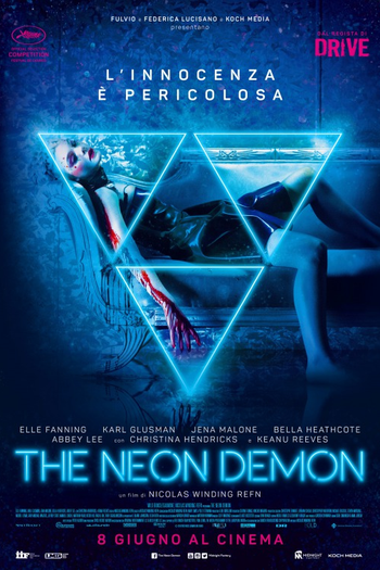  de Filme Demônio de Neon (2016)