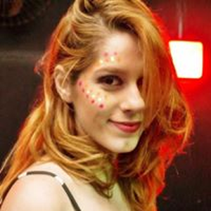Foto de perfil de Cláudia