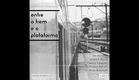 Entre o trem e a plataforma (Trailer)