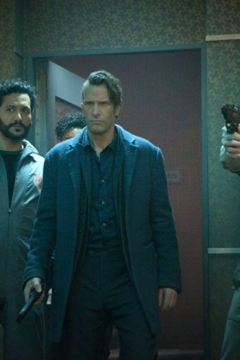 Poster de Episódio Critical Mass (2016)