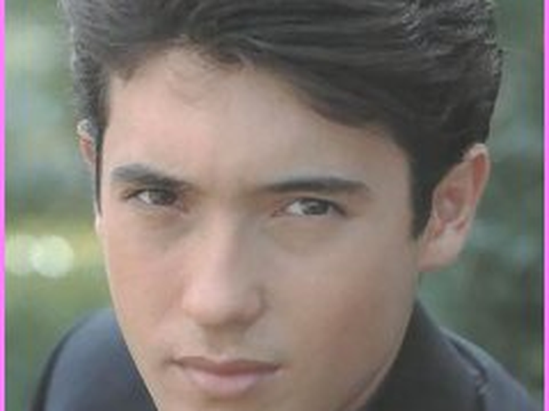 Foto 2 de Fruits Far From Its Tree