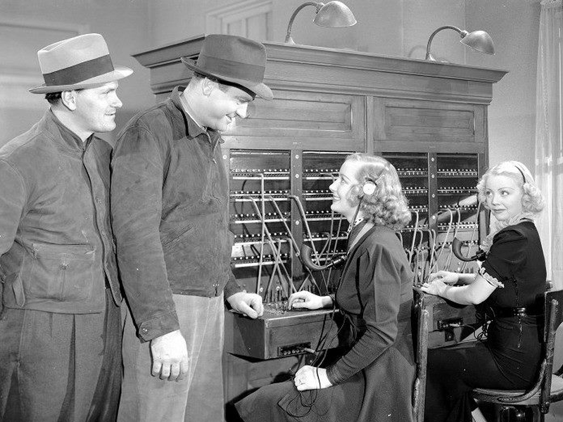 Foto 2 de Pelo Telefone