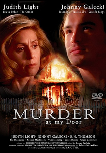 A Morte Bate A Porta (Murder at My Door)