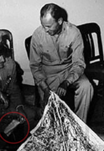 OVNI ROSWELL: A VERDADE (ROSWELL UFO: THE TRUTH)