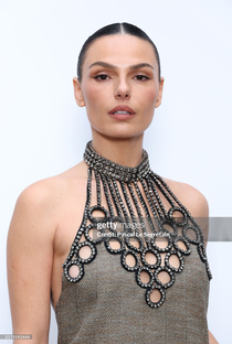 Ísis Valverde - Poster 1