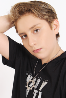 Uriel Reymund - Poster 1