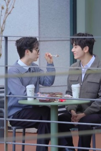 Poster de Episódio 버블껌 보이 샷 (2025)