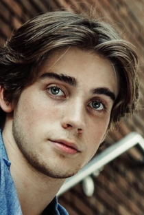 Raphael Ruggero - Poster / Capa / Cartaz - Oficial 1