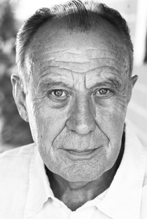 Malcolm Rennie - Poster 1