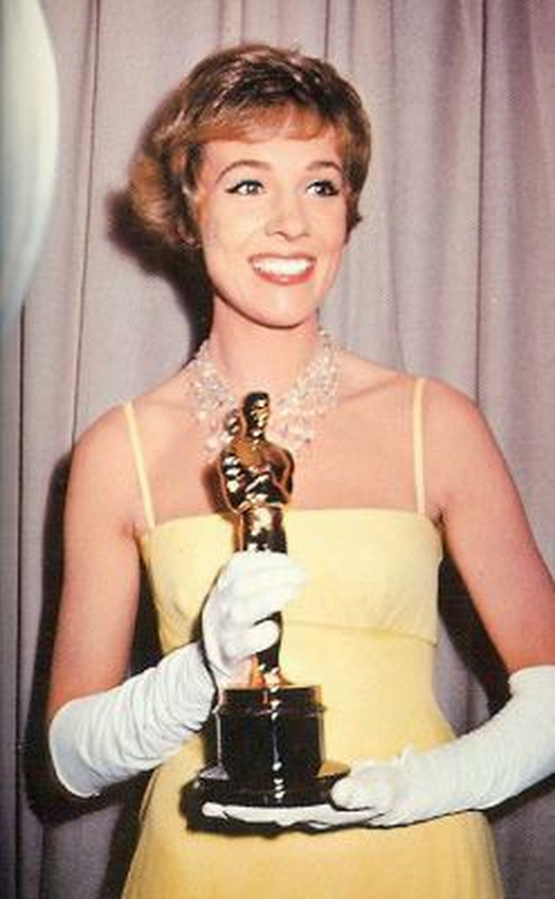 Julie Andrews - Foto 1