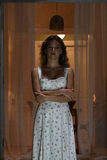 Poster de Episódio 4. Bölüm (2023)