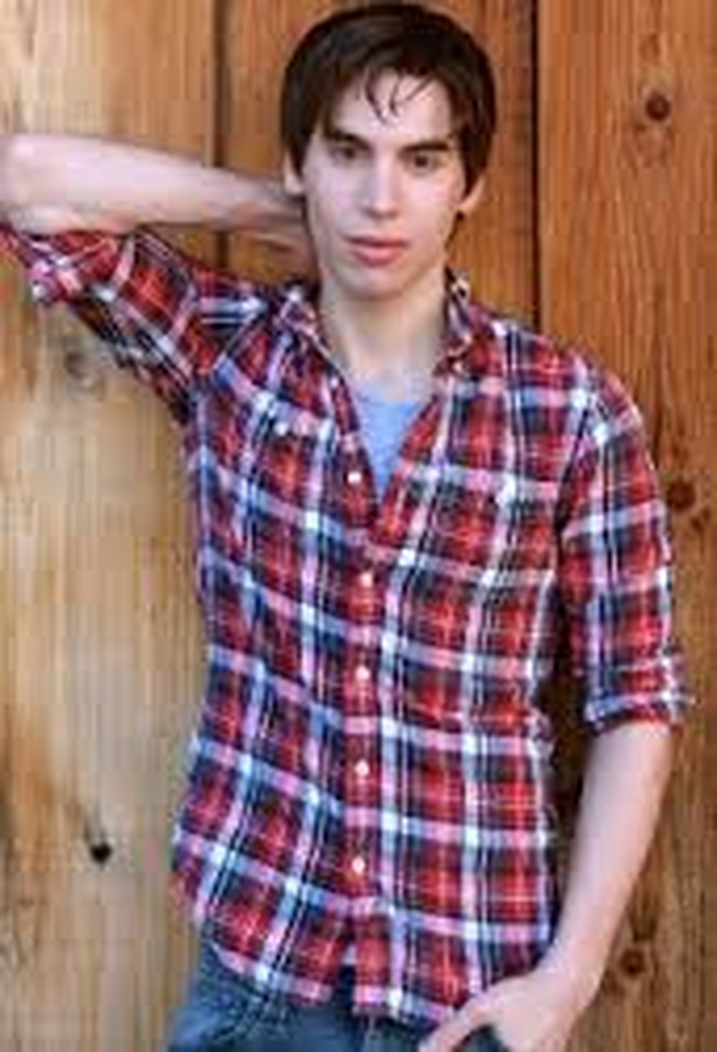 Jordan Gavaris - Foto 4