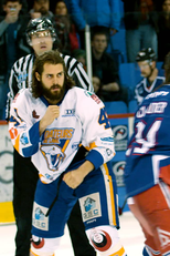 Drop the Gloves: Canada's Toughest Hockey League (Drop the Gloves: Canada's Toughest Hockey League)