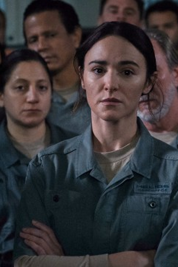 Poster de Episódio Crossing the Line (2023)