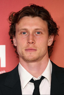 George MacKay - Poster 1
