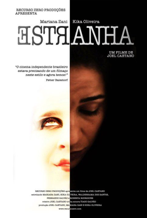 Estranha - Poster / Capa / Cartaz - Oficial 1