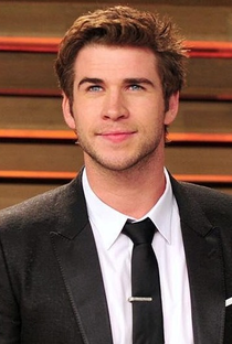 Liam Hemsworth - Poster 1