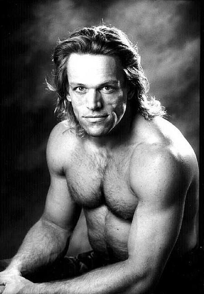 Brian Thompson (I) - Foto 1