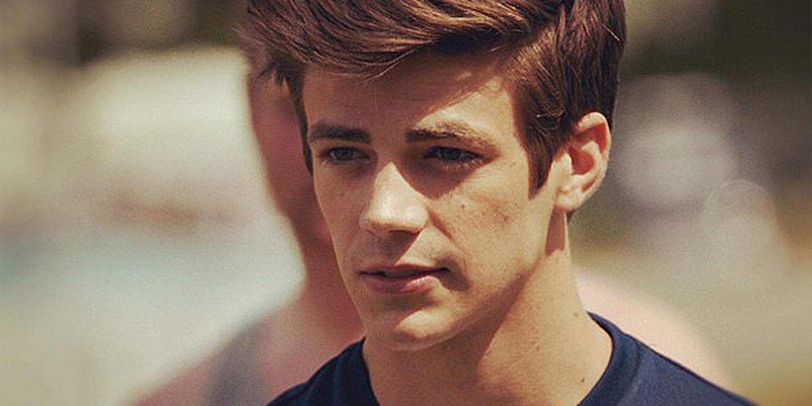 Grant Gustin - Foto 4