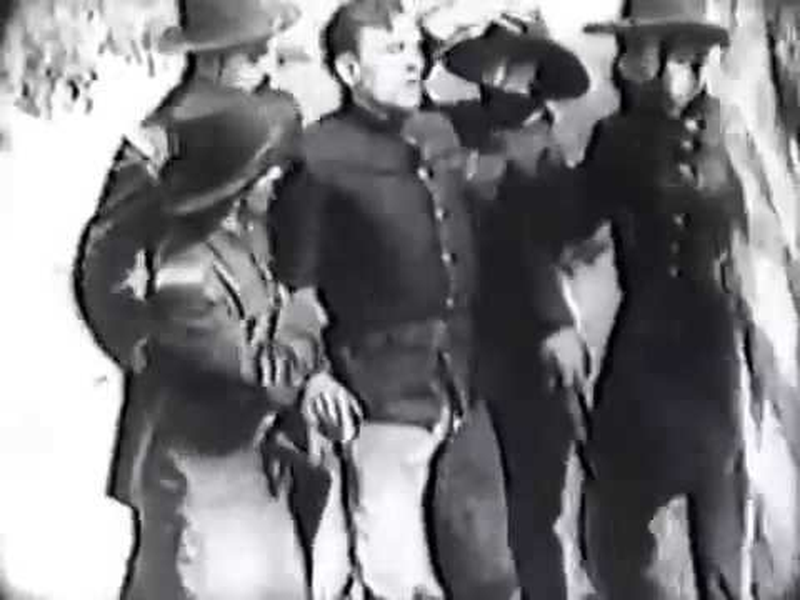 Foto 1 de Cohen Saves the Flag