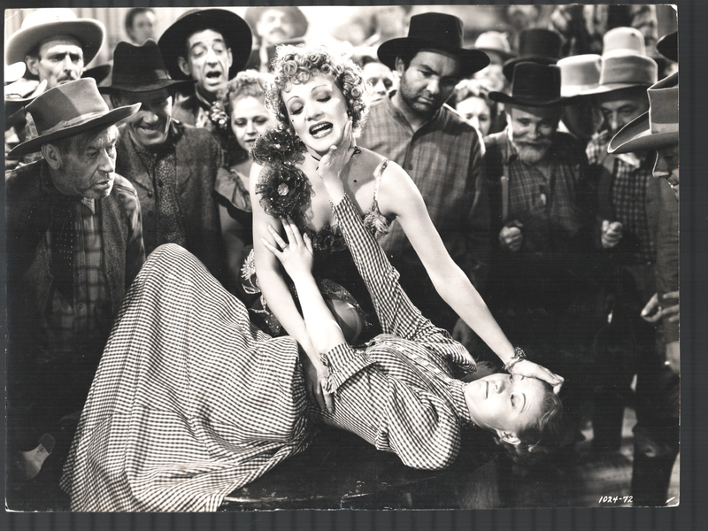 Foto 9 de Atire a Primeira Pedra