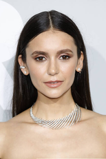 Nina Dobrev