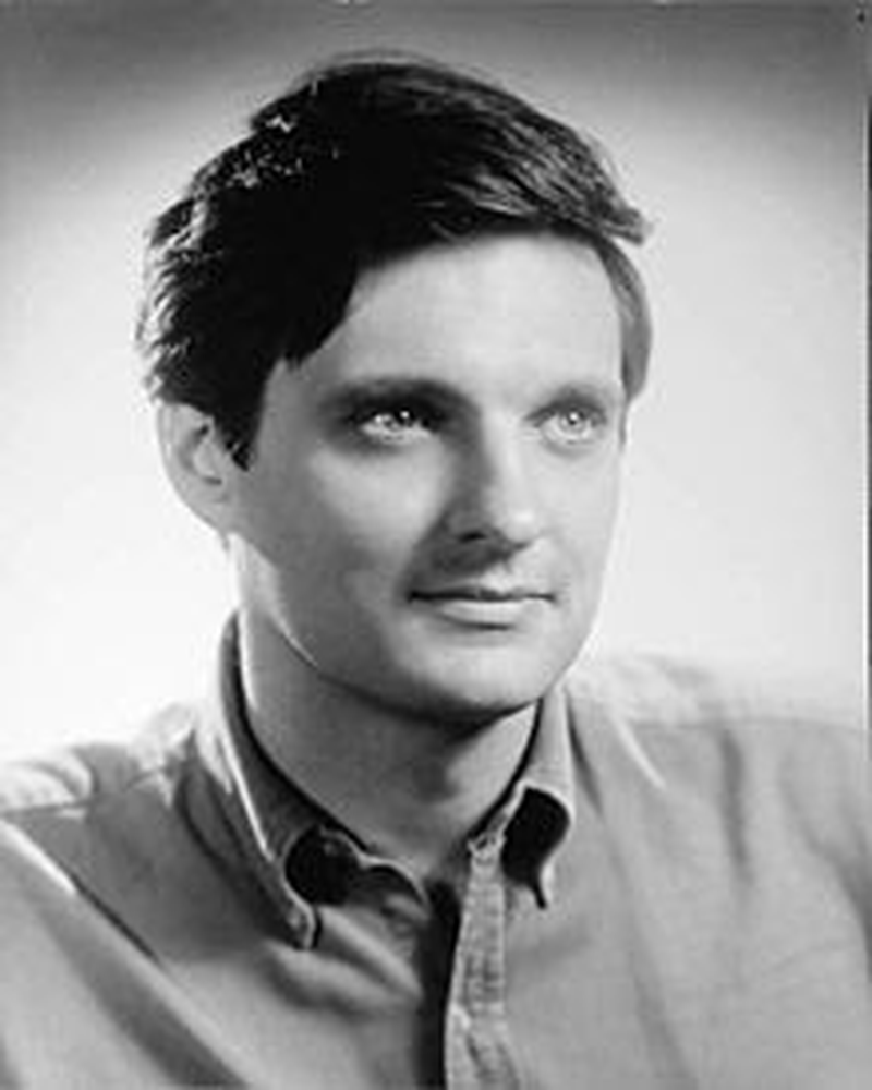 Alan Alda - Foto 1