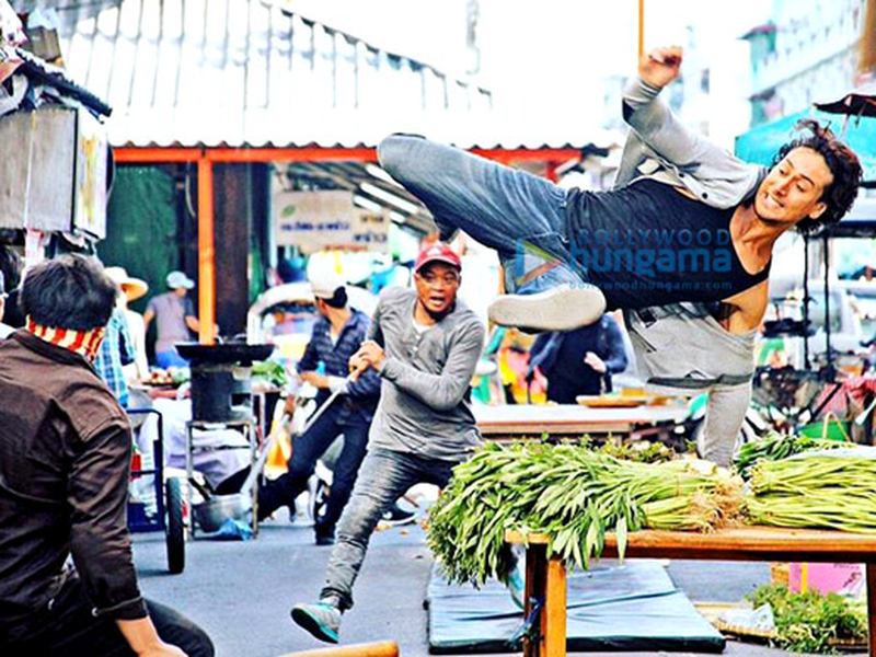 Foto 34 de ‎Baaghi‬