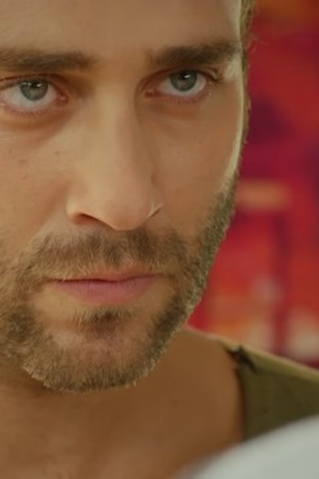 Poster de Episódio 19. Bölüm (2013)