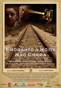Enquanto A Noite Não Chega (Enquanto A Noite Não Chega)